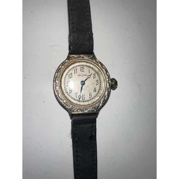 VINTAGE 30's 40's WALTHAM BEAUTIFULLY ENGRAVED LADIES' WATCH - Picture 1 of 10